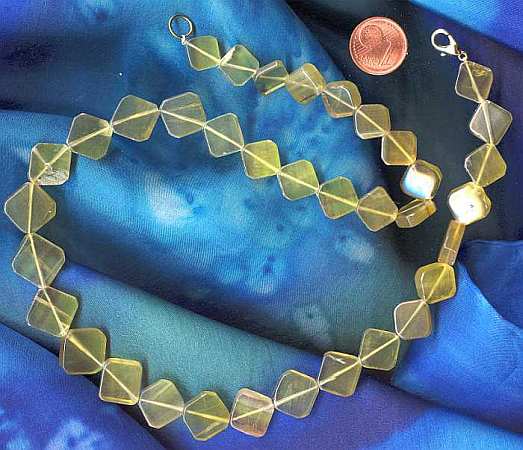 Gelber Fluorit - Halskette aus Karosteinen